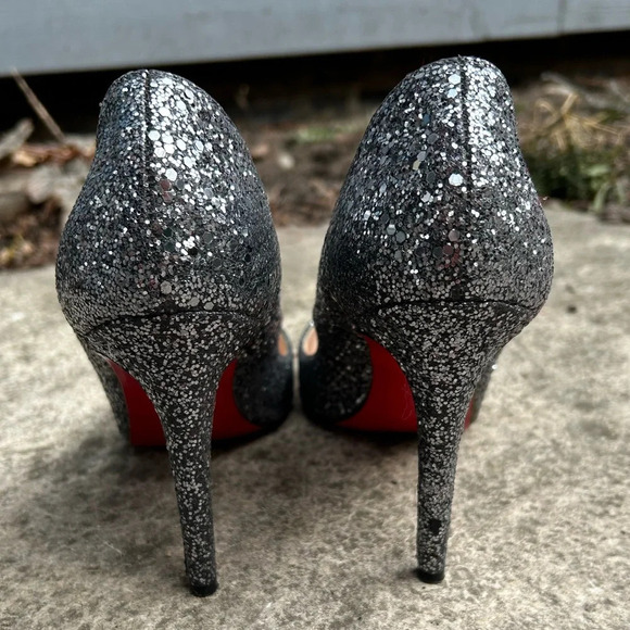 Christian Louboutin Metallic Grey Glitter Very Prive Peep Toe Pumps, Size 38.5 - Picture 13 of 16